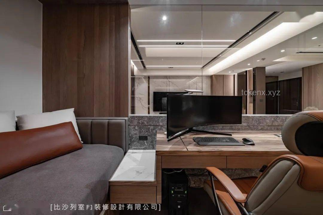 “折腰”在不同文化语境与现代生活应用中的对比分析